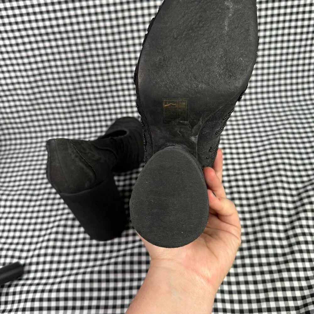 Tory Burch Beaded Black Chunky Avant Garde Pump Heel Women's Size 8.5